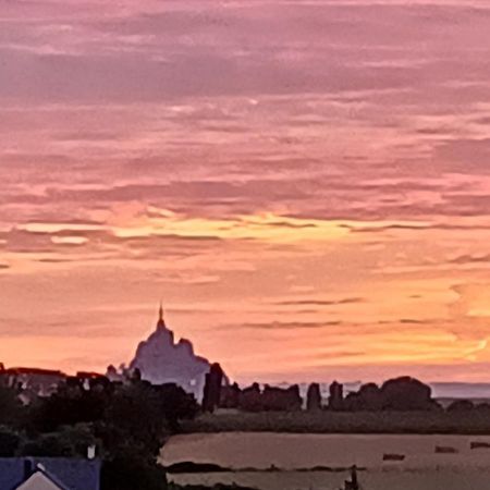 Appartement Lu'Ermael Avec Vue Mont Saint Michel Courtils Εξωτερικό φωτογραφία